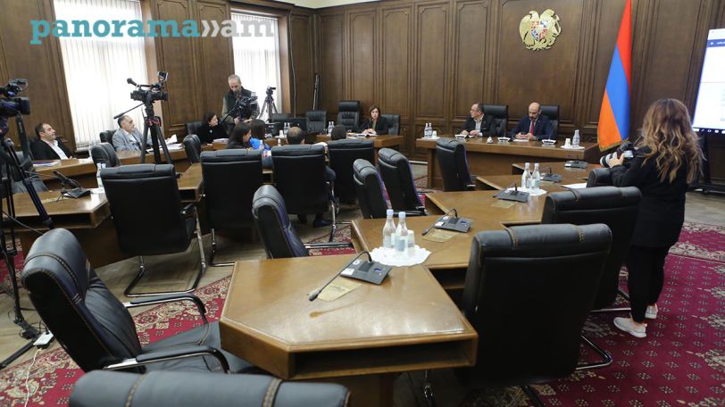 Բյուջեի քննարկումները՝ դատարկ ու կիսադատարկ դահլիճում