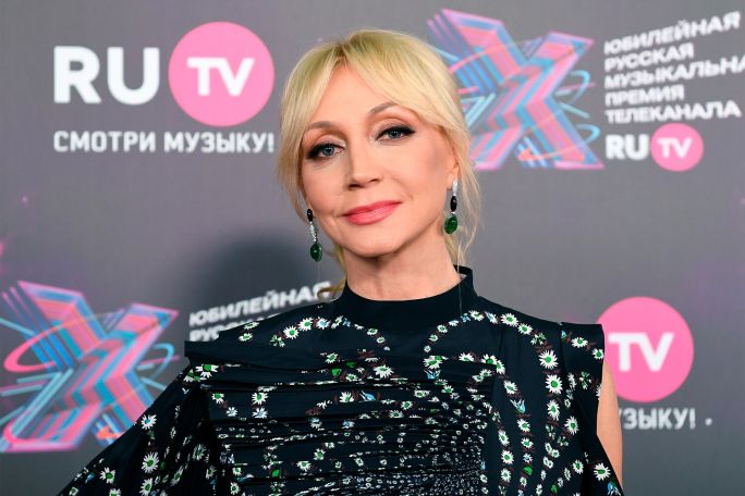 Кристина Орбакайте на концерте в Сочи примерила узнаваемый сценический образ Аллы Пугачевой