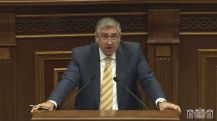 Գոյութենական սպառնալիք ունեցող երկրում, չի կարող Երևանի կենտրոնում պարեկն ավելի բարձր աշխատավարձ ստանալ, քան սահմանի զինծառայողը. Արթուր Խաչատրյան