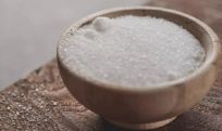 Врач-диетолог назвал цену злоупотребления солью