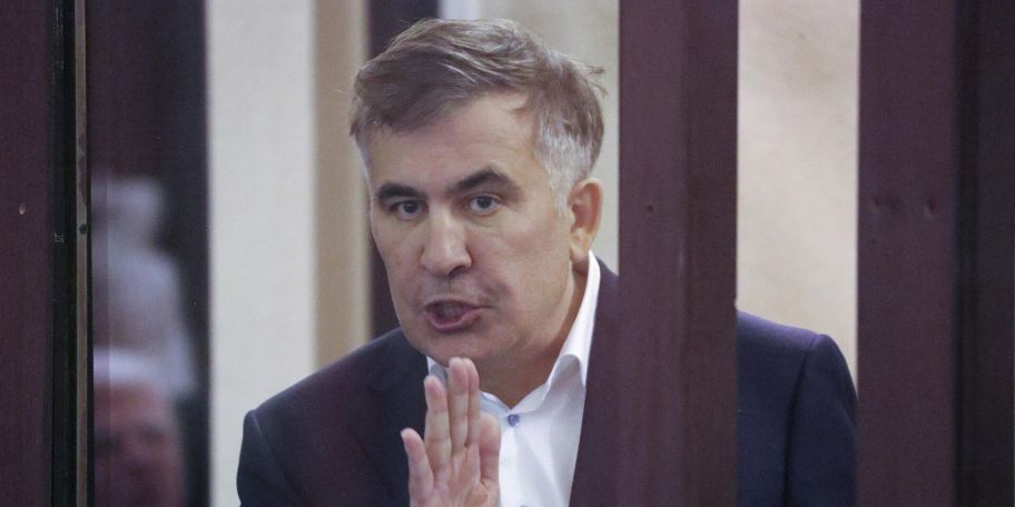 Саакашвили: Мне плохо, но завтра хочу присутствовать на суде, который будет решать вопрос моей жизни и смерти