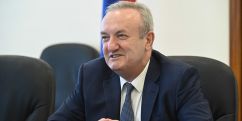 Ваграм Думанян освобожден от должности министра