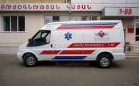 Перевозящую пациента из Арцаха в Армению карету Скорой помощи сопровождали машины Российского миротворческого контингента и МККК