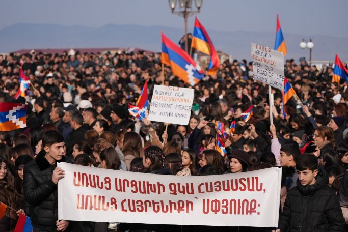 Unhindered operation of Artsakh-Armenia road cannot be a subject of bargaining, Artsakh people warn