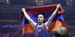 Աշխարհի չեմպիոն Արթուր Դավթյանը պարգևատրվել է «Հայրենիքին մատուցած ծառայությունների համար» 1-ին աստիճանի մեդալով