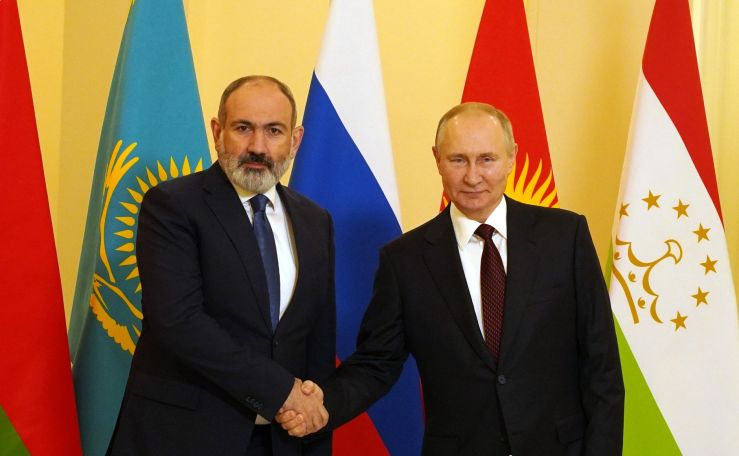 Փաշինյանը մոռացավ արարողակարգային լուսանկարահանման մասին