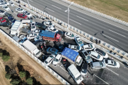 One killed in big pileup on Chinese bridge