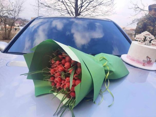 New mom gifted a 'bouquet of radishes' in Artsakh amid Azeri blockade