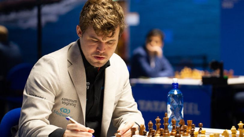 Магнус Карлсен выиграл чемпионат мира по блицу, Айк Мартиросян стал третьим