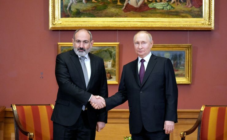 Մակրոնն ու Փաշինյանը 2022թ.-ին դարձել են Պուտինի հիմնական հեռախոսային զրուցակիցները