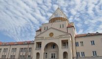 Фракции НС Арцаха: Призываем Армению и Россию принять срочные меры для предотвращения гуманитарной катастрофы
