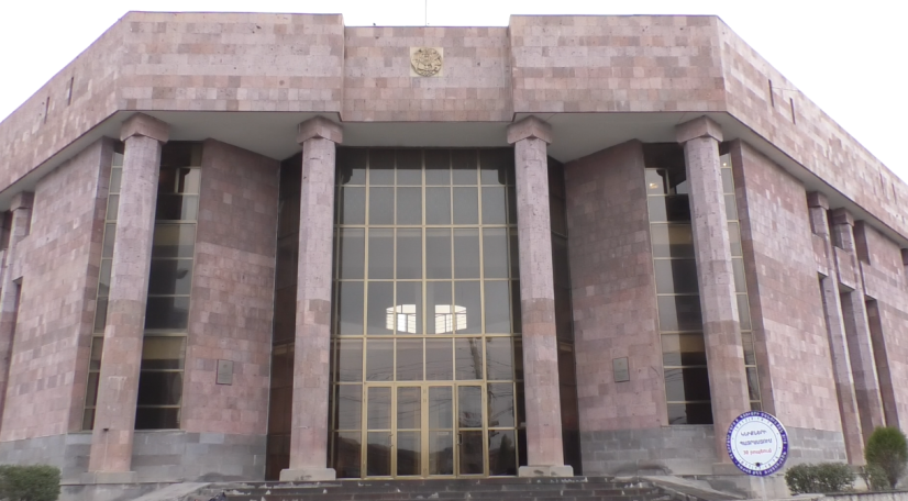 Փաստաբան. Շիրակի դատարանը քրեական գործեր քննող  ոչ մի դատավոր չունի