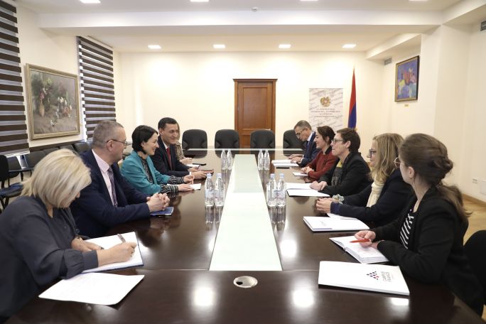 Ֆրանսիայի ժողովրդի և Կառավարության անունից փոխանցում եմ համերաշխության և աջակցության մեր ուղերձը․ Անն Լույո