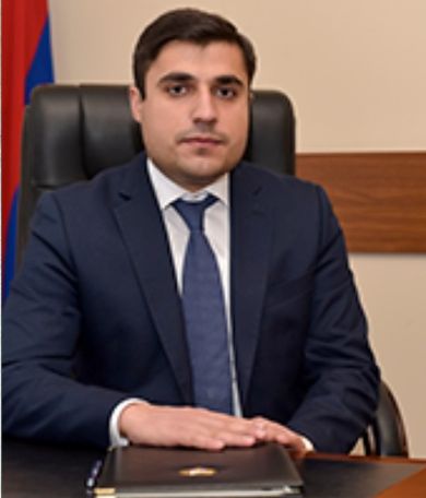 Գլխավոր հարկադիր կատարողի տեղակալ Արթուր Վարդանյանն ազատվել է պաշտոնից