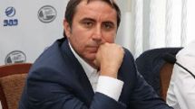 «Политически ангажирован». Из правительства Крыма уволен представитель татар Ленур Ислямов