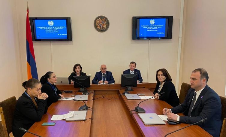 ԿԸՀ-ն հերթական նիստն է գումարել