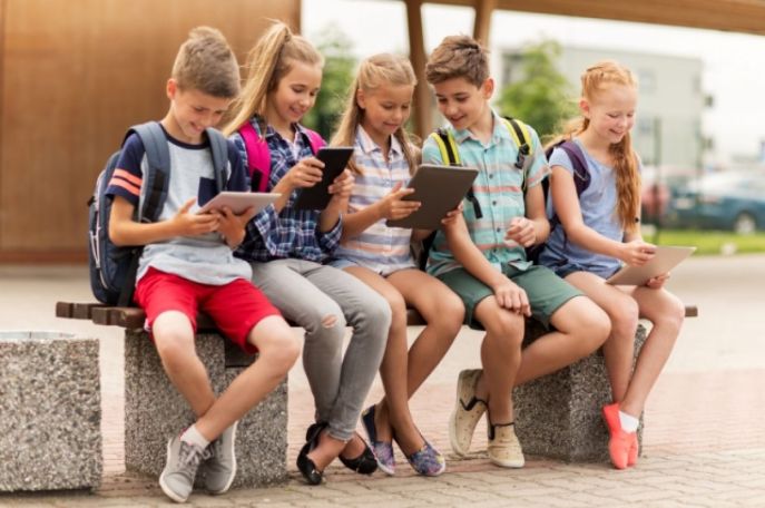 В США предложили запретить пользователям до 16 лет доступ к социальным сетям