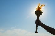 Марсель – первый город Франции, который примет олимпийский огонь