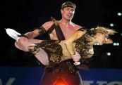Олимпийскому чемпиону в танцах на льду Роману Костомарову ампутировали обе стопы