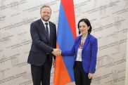 Ժաննա Անդրեասյան. Արցախում խախտված են 30 հազար երեխայի հիմնարար մի շարք իրավունքներ