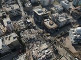 Один человек погиб, 69 попали в больницы в результате нового землетрясения в Турции