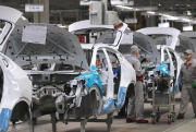 Իրանն ուսումնասիրում է Ռուսաստանի հետ ավտոմեքենաների համատեղ արտադրության հնարավորությունը