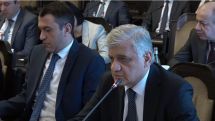 Կառավարության որոշմամբ կքանդվեն ճանապարհների եզրերին կառուցված խաչքարերի և հուշաքարերի մեծ մասը