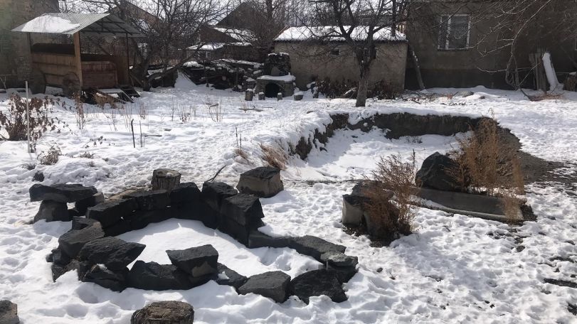 Село Лчашен мирового значения, построенное на королевских гробницах