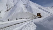 Stepantsminda-Larsi highway closed to traffic