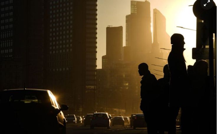 99% of world's population exposed to unhealthy levels of tiny air pollutants, study finds