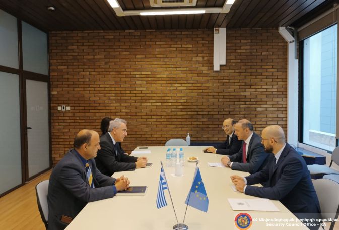 Armenian security chief insists on fact-finding mission in Nagorno-Karabakh