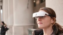 Sony анонсировала камеру для людей с проблемами со зрением