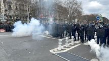 Число задержанных в Париже в ходе протестов против пенсионной реформы достигло 171