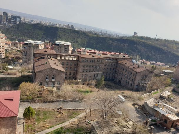Կրկին ահազանգ՝  Երևանում նոր ծառահատումների մասին
