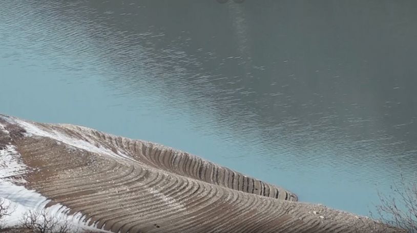 Artsakh resident calls attention to dropping water levels in Sarsang Reservoir