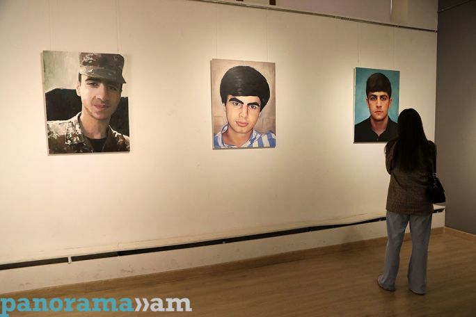 Exhibition pays tribute to fallen Armenian soldiers