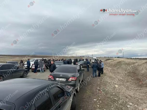 Families of Armenian captives hold protest