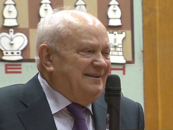 Կյանքից հեռացել է ՀՀ ԳԱԱ ակադեմիկոս, Հայաստանի շախմատի ֆեդերացիայի պատվավոր նախագահ Վանիկ Զաքարյանը