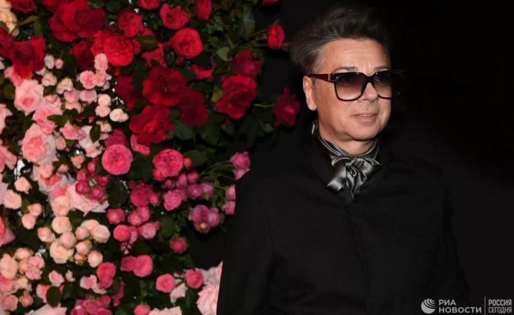 Russian fashion designer Valentin Yudashkin dies at 59