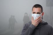 Ученые выяснили, что загрязнение воздуха увеличивают риск развития деменции