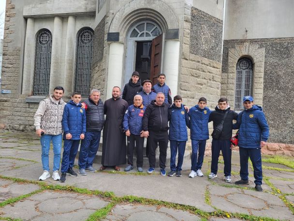 Մոլդովայում բռնցքամարտիկների կողքին են եղել տեղի հայ համայնքի ներկայացուցիչները
