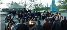 Artsakh Armenians continue protest on Stepanakert-Shushi road