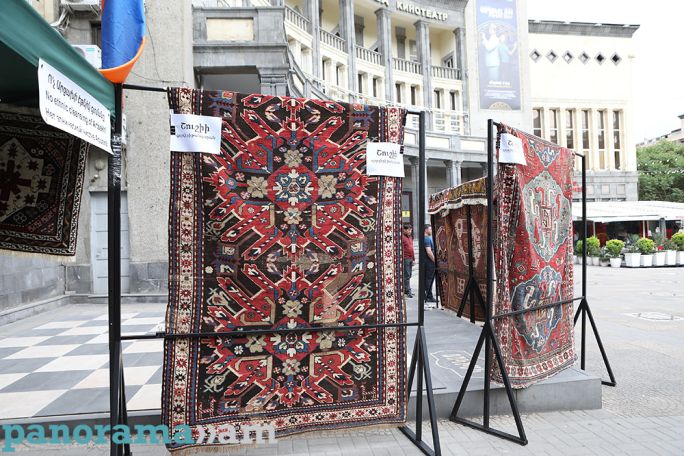 Директор Шушинского музея ковров: Удивлен, что власти Армении не могут решить вопрос на протяжении 2,5 лет