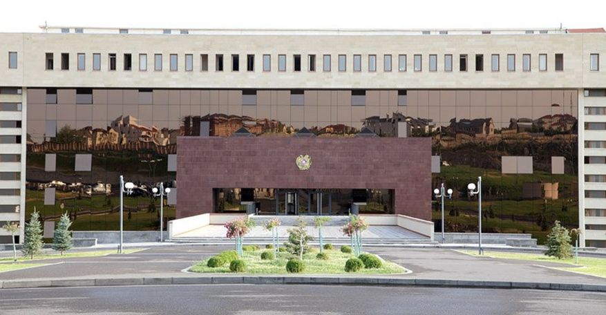 Четверо армянских военных ранены в результате обстрелов со стороны ВС Азербайджана – Минобороны Армении