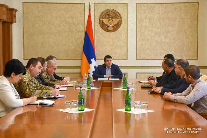 В Арцахе провели заседание Совбеза