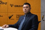 Շարմազանով. Բա ինչո՞ւ Նիկոլի դեմ նման բողոք չեք բարձրացնում, այ «հայրենասեր մտավորականություն»