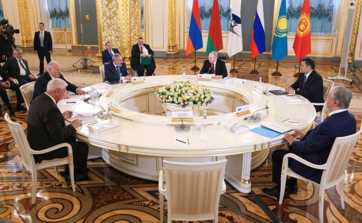 Putin hails Armenia's GDP growth at EAEU summit