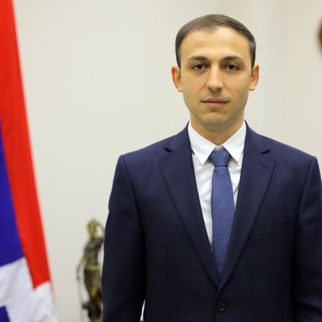 Արցախի ՄԻՊ-ի առաջարկությամբ վերանայվել է երեխայի ծննդյան միանվագ նպաստի նշանակման կարգը