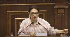Armenian opposition MP calls for tougher fines for monument vandalism