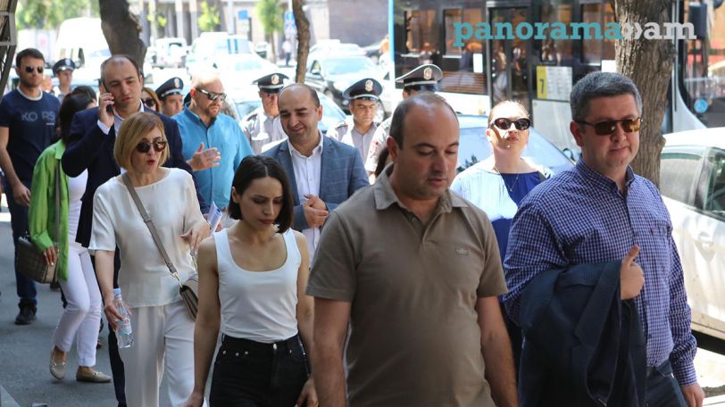 Подвергшийся насилию адвокат: Сообщение СК Армении – просто курам на смех!
